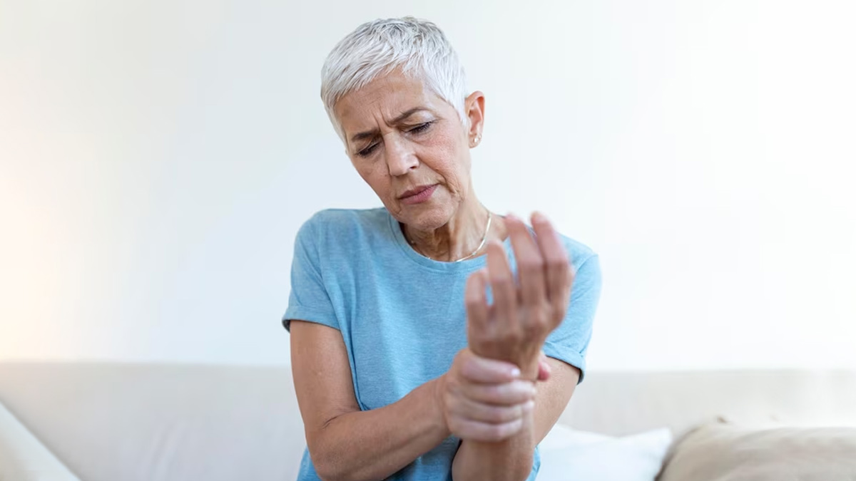 30% Of Postmenopausal Women Have Osteoporosis, Reveals Study: Here Are Preventive Measures To Combat It